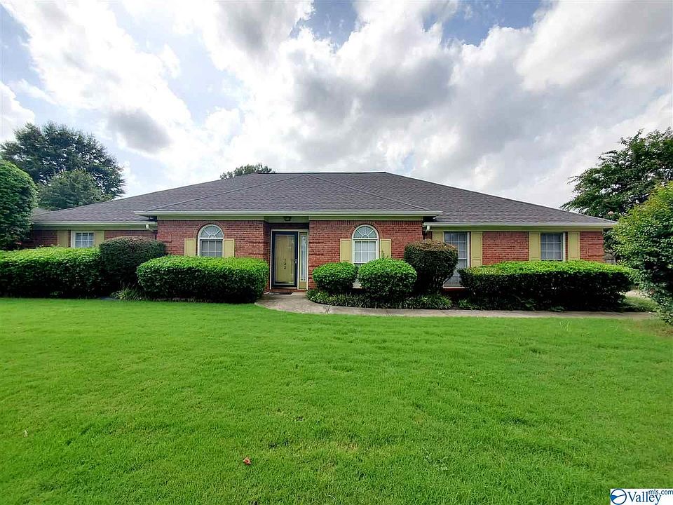1st image of 122 Antique Rose Dr