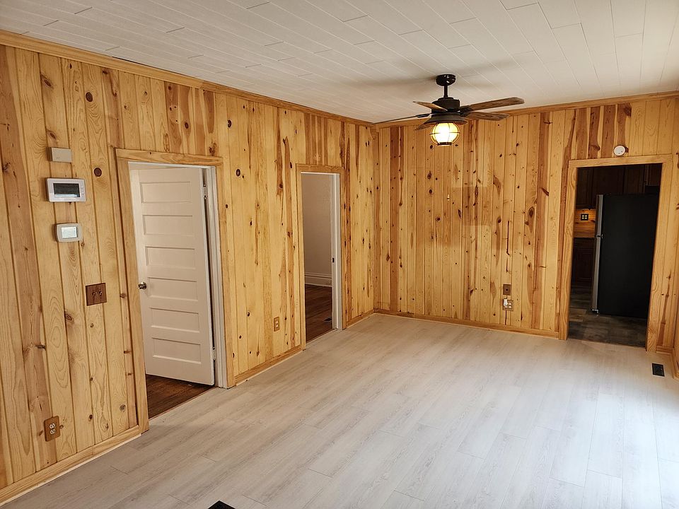 1st image of 425 Quincy Ave