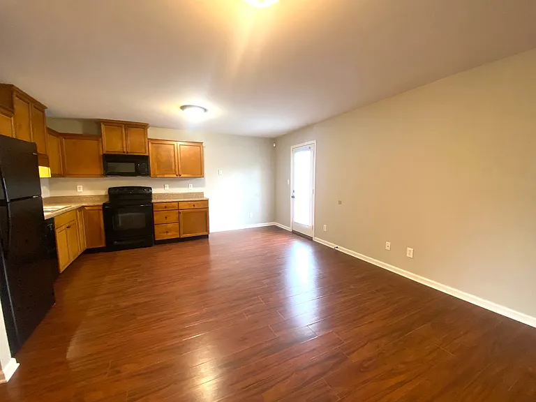 1728 Thistlewood Dr — Photo 7