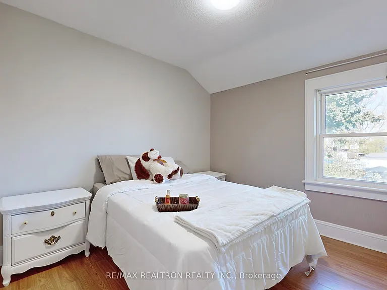14 Myrtle Ave — Photo 22