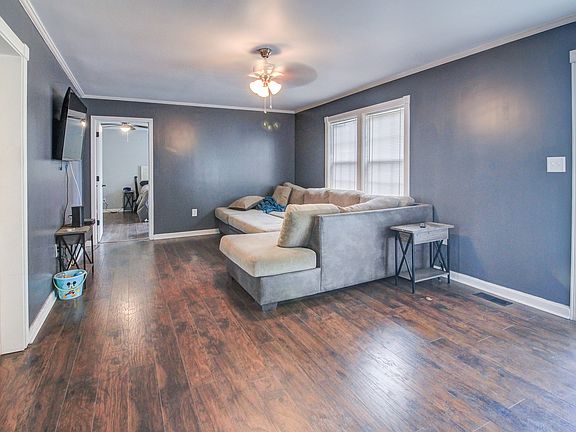 4th image of 1035 Orange St