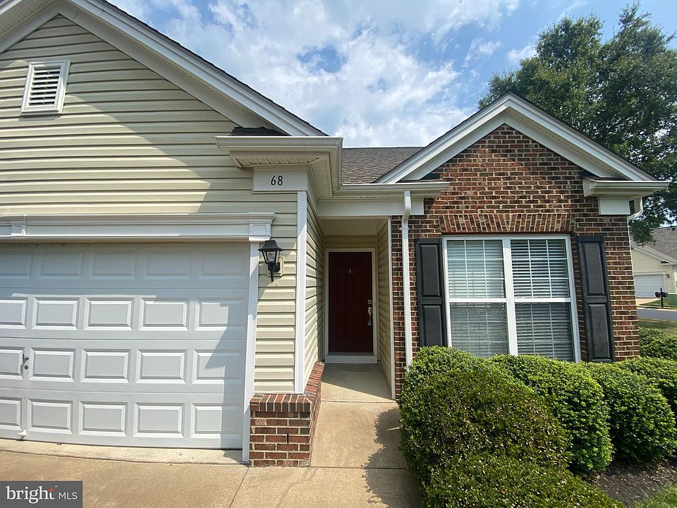 1st image of 68 Gladstone Dr