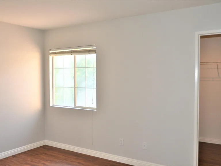 675 Sonoma St — Photo 14