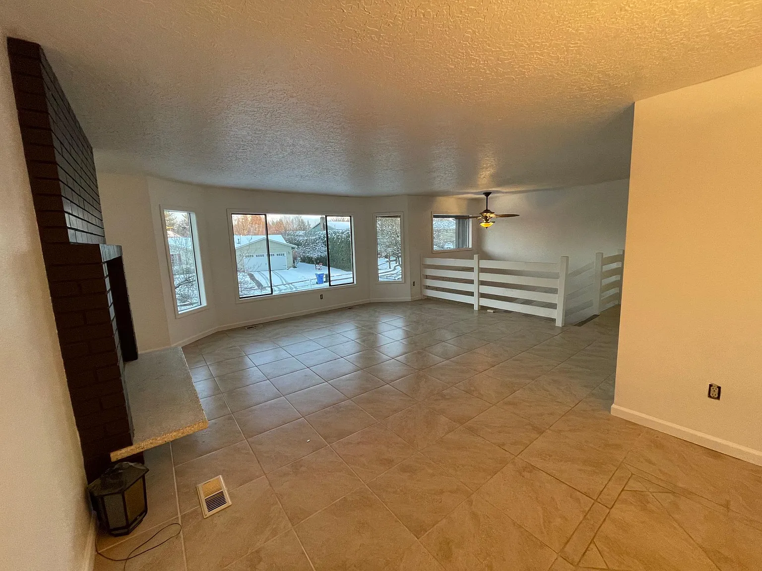 18125 Helms Ct — Photo 4