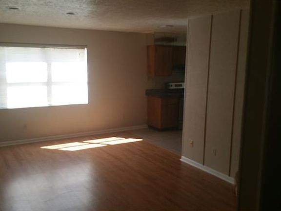 5th image of 14704 Penguin Pl