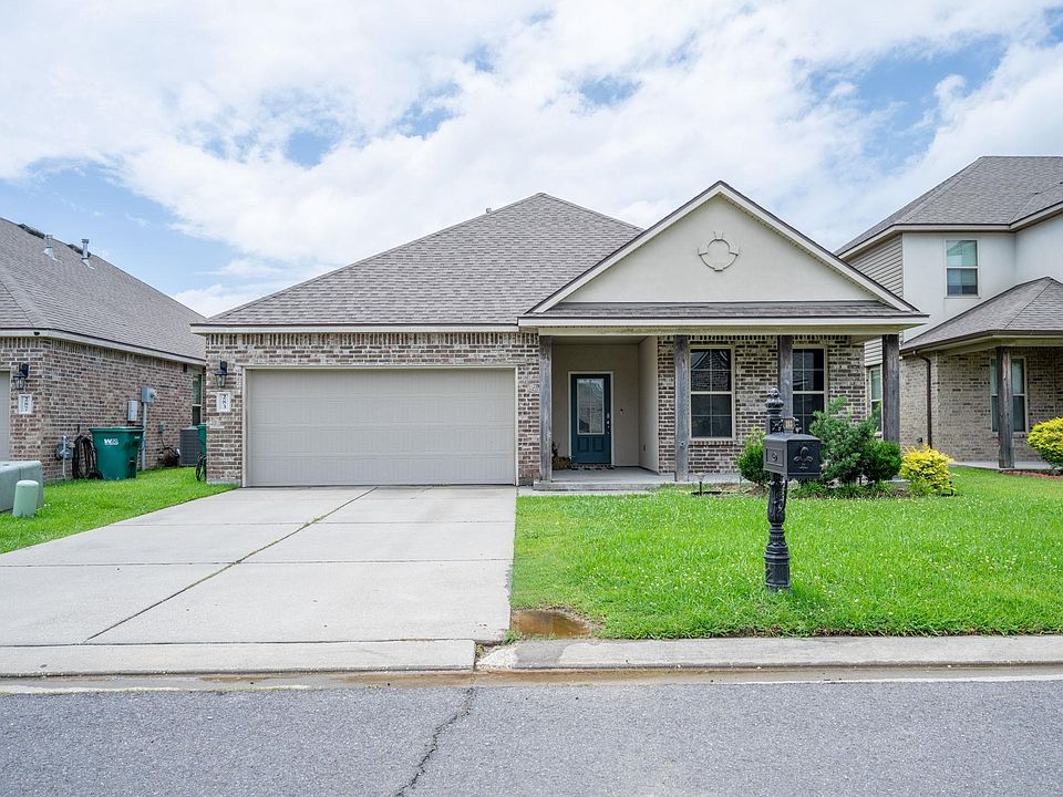 1st image of 283 Windsor Woods Dr