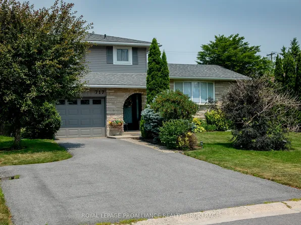 717 Laidlaw Cres, Kingston, ON K7M 5M3
