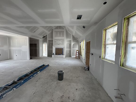 4th image of 2300 Stephens Rd