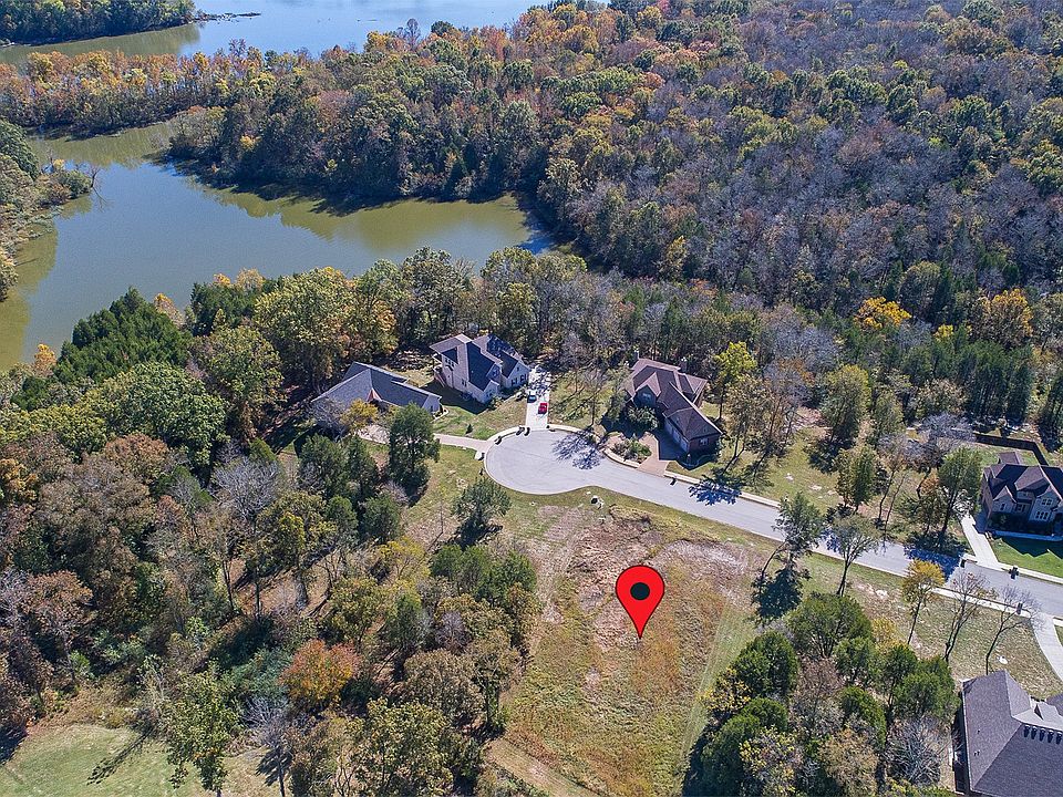 1st image of 313 Cedar Hollow Ct