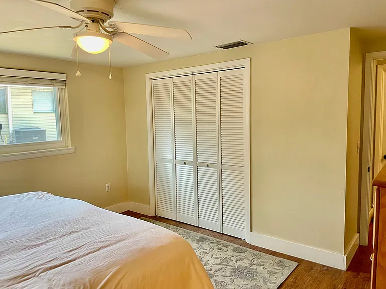 605 Lexington St — Photo 16