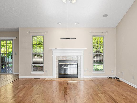 4th image of 1878 Alydar Dr