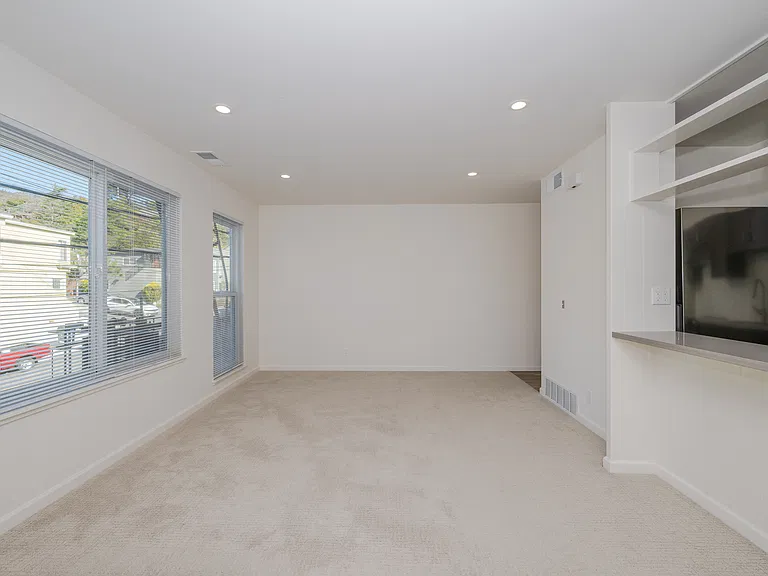 935 Burnett Ave #4 — Photo 5