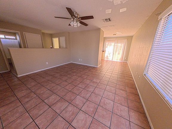 3rd image of 3913 N 105th Dr