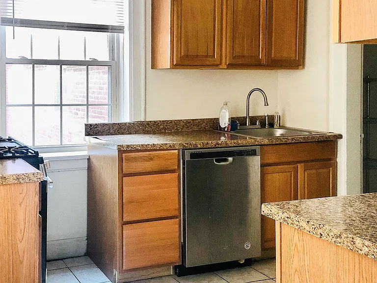 1350 Neil Ave — Photo 29