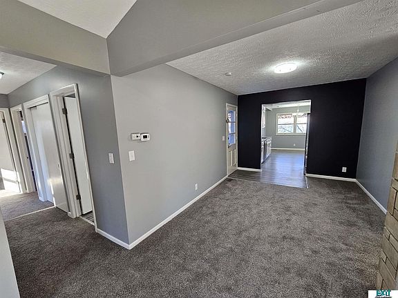 5th image of 4027 Teri Ln