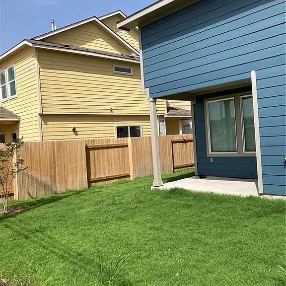 7204 Dancing Wind Ln — Photo 25