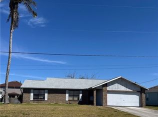 423 NW 10th Ter, Cape Coral, FL 33993
