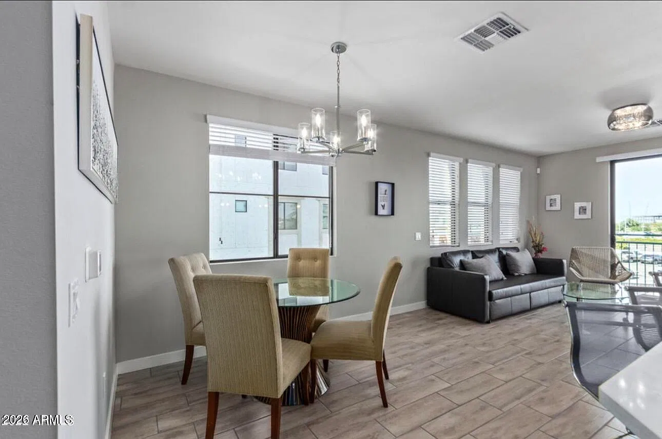2 bed, 2.0 bath, 1191 sqft, $2,800 — Photo 3