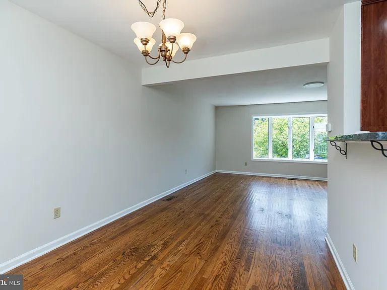 6013 Madeline Dr — Photo 20
