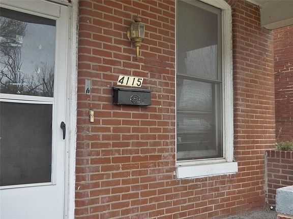 3rd image of 4115 Camellia Ave