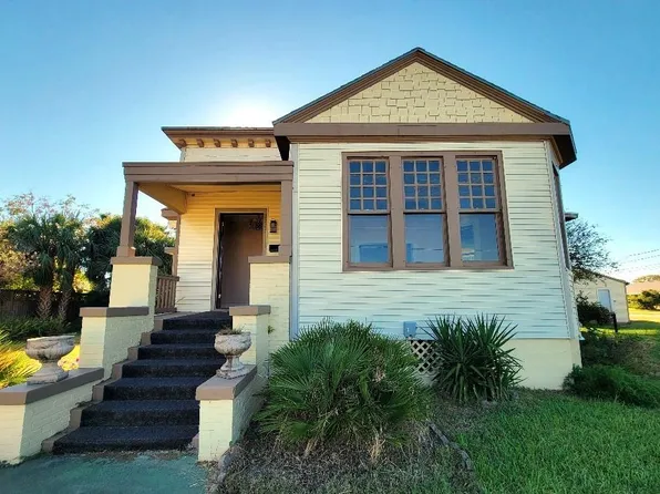 2707 57th St, Galveston, TX 77551