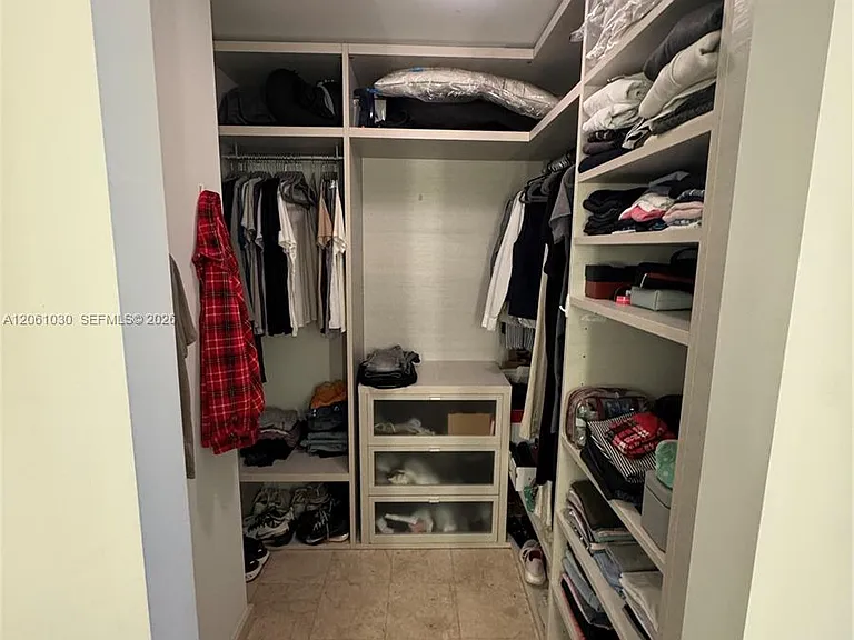 88 SW 7th St #805 — Photo 22