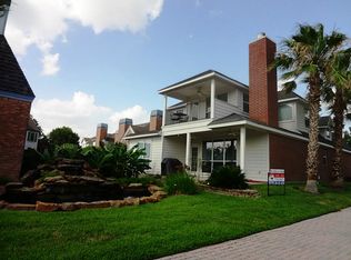 7697 Ameswood Rd, Houston, TX 77095