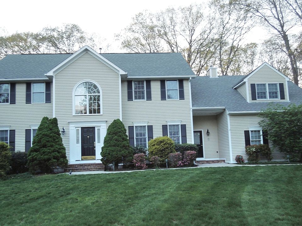 1st image of 245 River Farm Dr