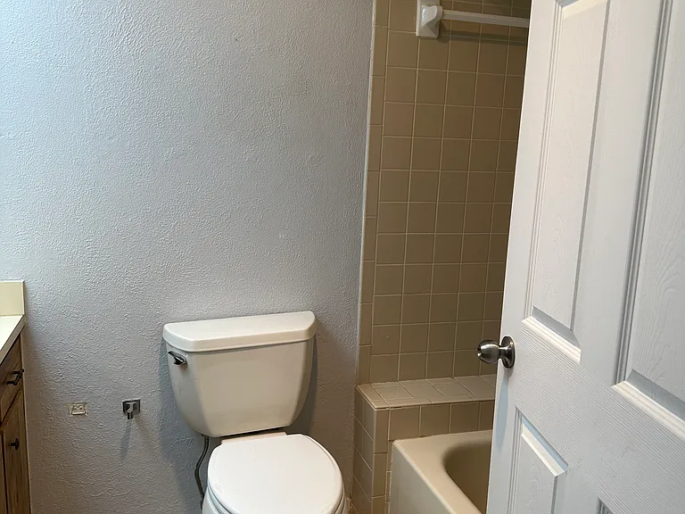6111 Chesham Dr #4 — Photo 12