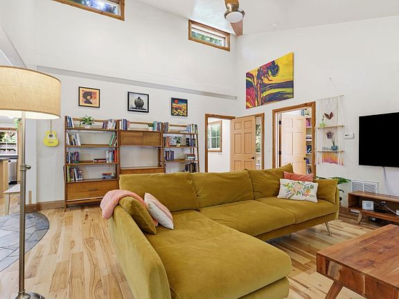 5th image of 147 River Ln