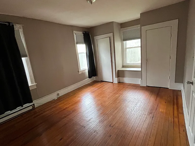 653 Florida Ave — Photo 7