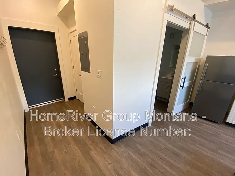 320 Clay St #104 — Photo 13
