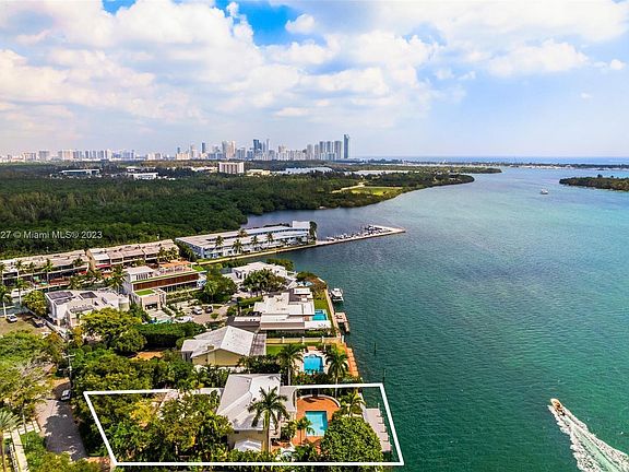 3rd image of 13295 Biscayne Bay Dr