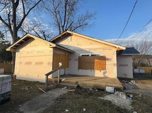 1125 Gardner St, Gadsden, AL 35901