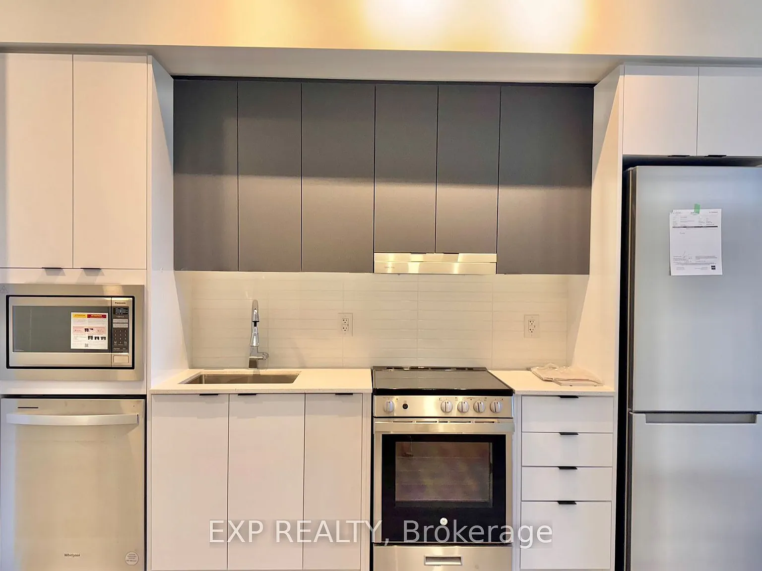 2 bed, $2,350 — Photo 2