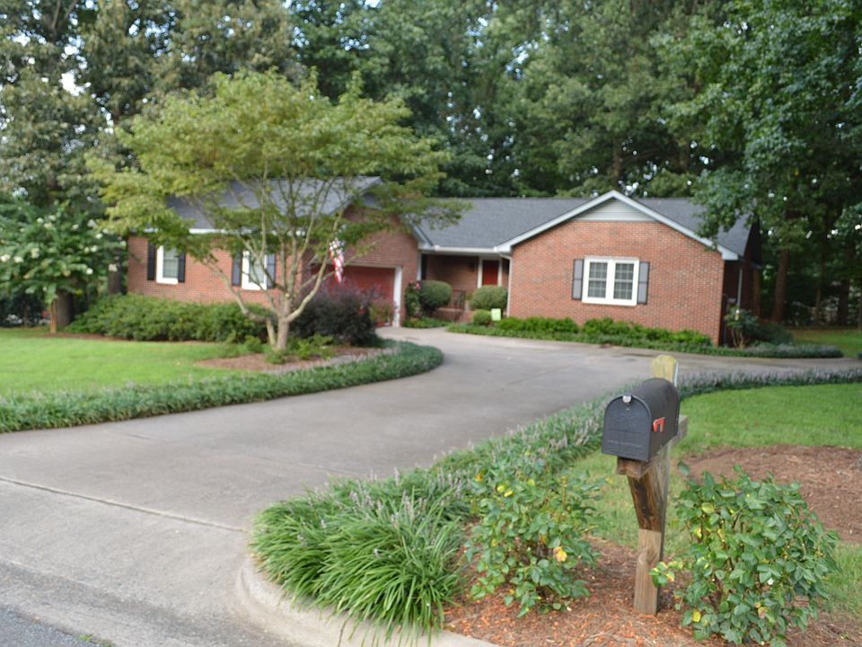 1st image of 404 Country Club Ac