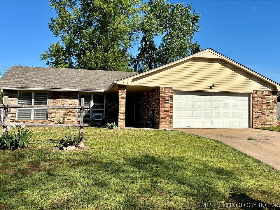 1st image of 2513 S 27th Pl