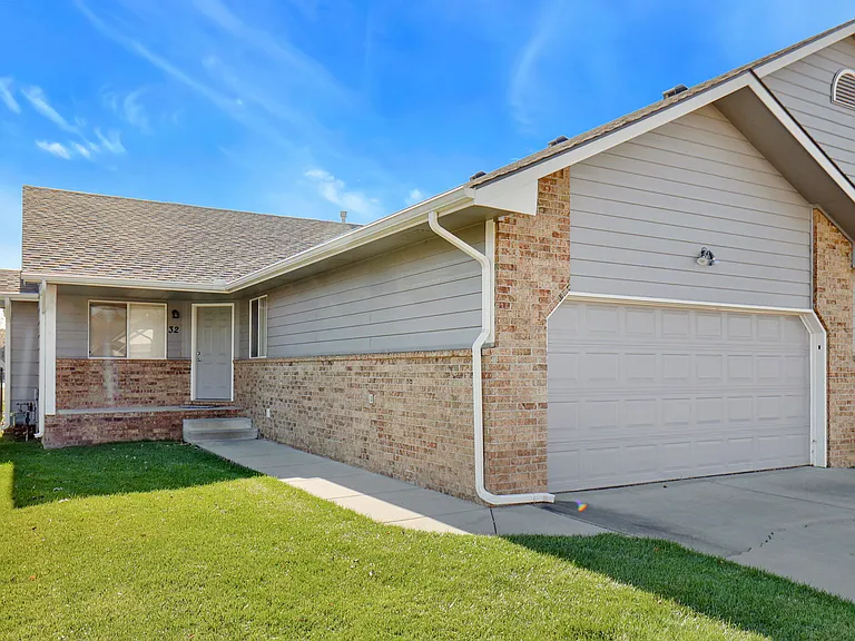 221 S Maize Rd #32 — Photo 1