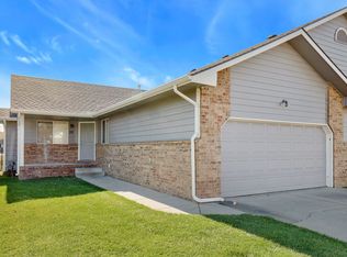 221 S Maize Rd UNIT 32, Wichita, KS 67209