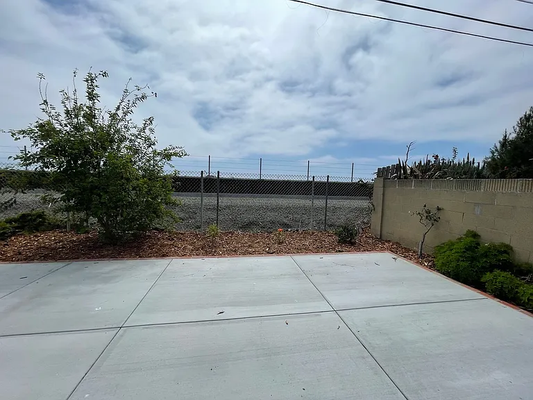9192 Christine Dr — Photo 26