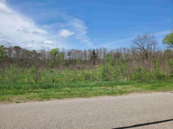 N 7th St, Avoca, WI 53506