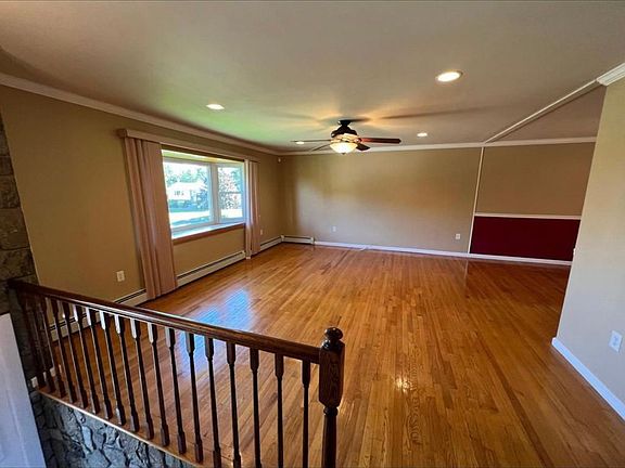 2nd image of 25 Winchester Dr