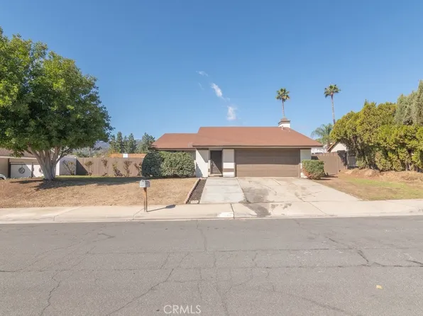 248 Southshore Dr, Lake Elsinore, CA 92530