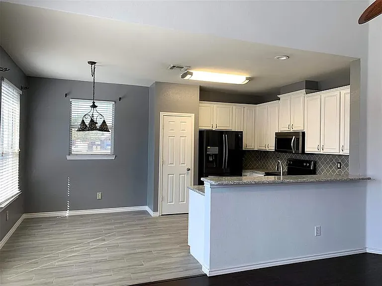 4500 Hickory Meadows Ln — Photo 19