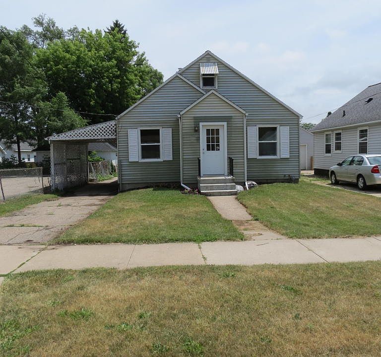 1st image of 1546 Powers Ave NW