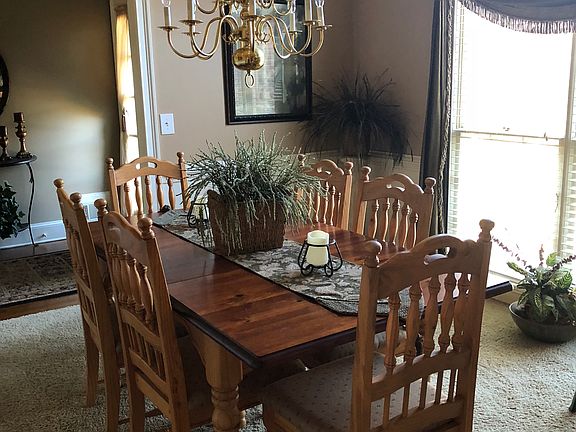 3rd image of 2320 Weatherstone Cir SE