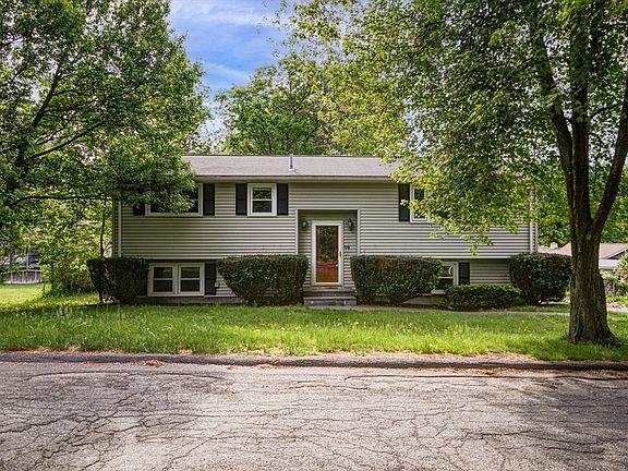 5th image of 19 Macintosh Ave