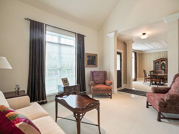 5th image of 10178 Abbottshire Village Pl
