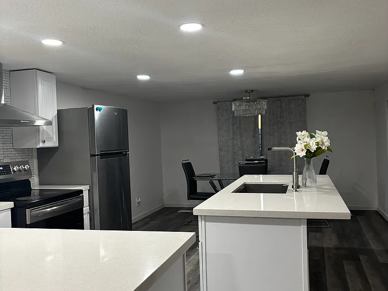 1409 N French St #82 — Photo 8