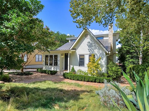 2nd image of 1604 Alta Vista Ave